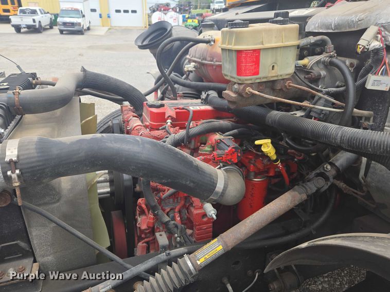 image for item DU7824 2014 Blue Bird Vision school bus