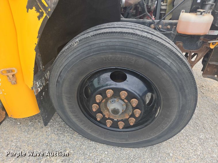 image for item DU7824 2014 Blue Bird Vision school bus