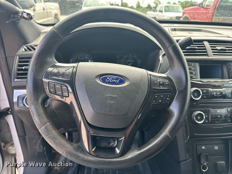 image for item DU7828 2017 Ford Explorer Police Interceptor SUV