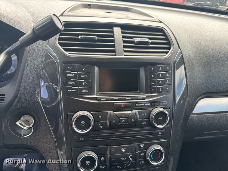 image for item DU7828 2017 Ford Explorer Police Interceptor SUV