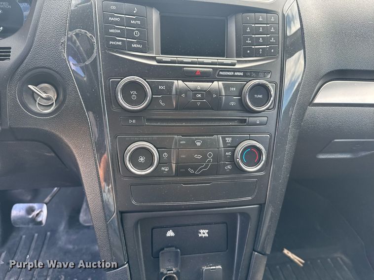 image for item DU7828 2017 Ford Explorer Police Interceptor SUV