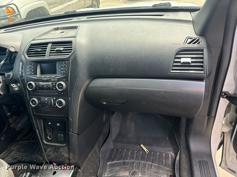 image for item DU7828 2017 Ford Explorer Police Interceptor SUV