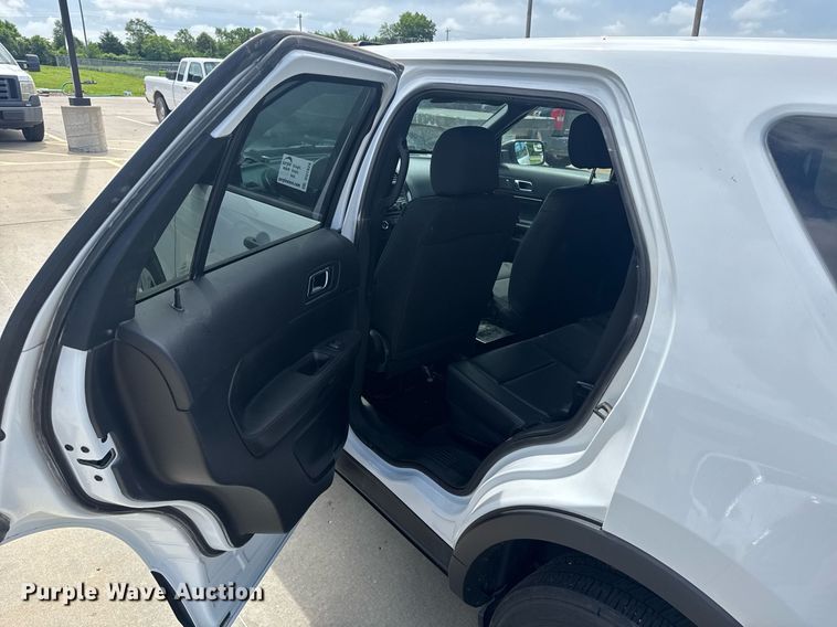 image for item DU7828 2017 Ford Explorer Police Interceptor SUV