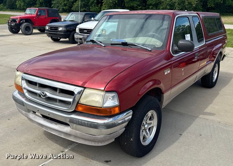 image for item DU7829 1998 Mazda B-series B4000 Ext. Cab pickup truck