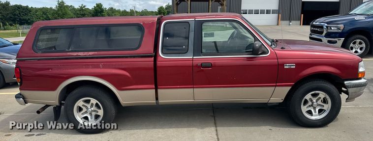 image for item DU7829 1998 Mazda B-series B4000 Ext. Cab pickup truck