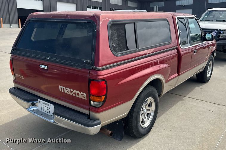 image for item DU7829 1998 Mazda B-series B4000 Ext. Cab pickup truck