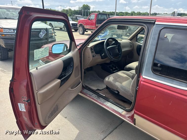 image for item DU7829 1998 Mazda B-series B4000 Ext. Cab pickup truck