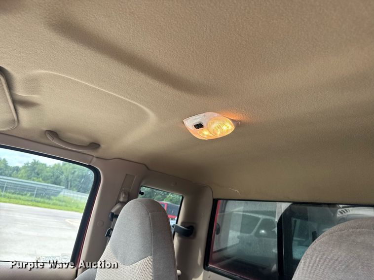 image for item DU7829 1998 Mazda B-series B4000 Ext. Cab pickup truck