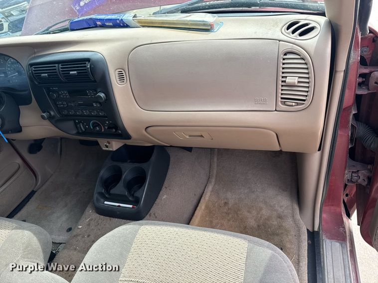 image for item DU7829 1998 Mazda B-series B4000 Ext. Cab pickup truck