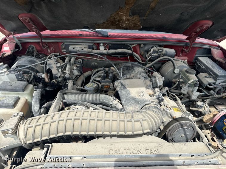 image for item DU7829 1998 Mazda B-series B4000 Ext. Cab pickup truck