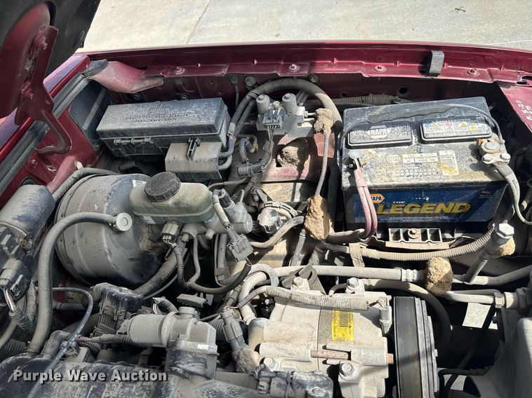 image for item DU7829 1998 Mazda B-series B4000 Ext. Cab pickup truck