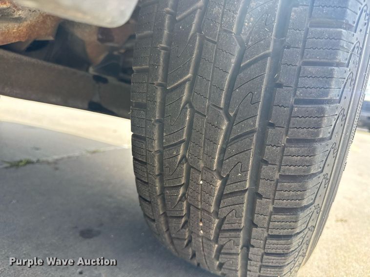 image for item DU7829 1998 Mazda B-series B4000 Ext. Cab pickup truck