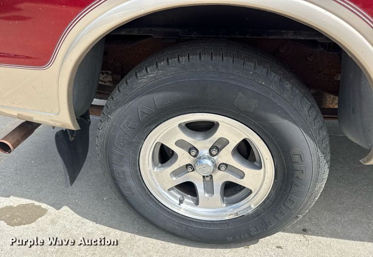 image for item DU7829 1998 Mazda B-series B4000 Ext. Cab pickup truck