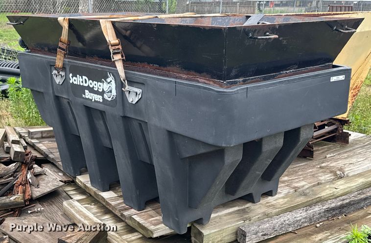 image for item DU9811 Buyers Salt Dogg spreader