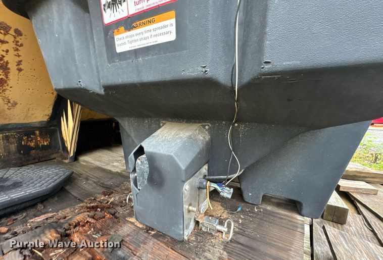 image for item DU9811 Buyers Salt Dogg spreader