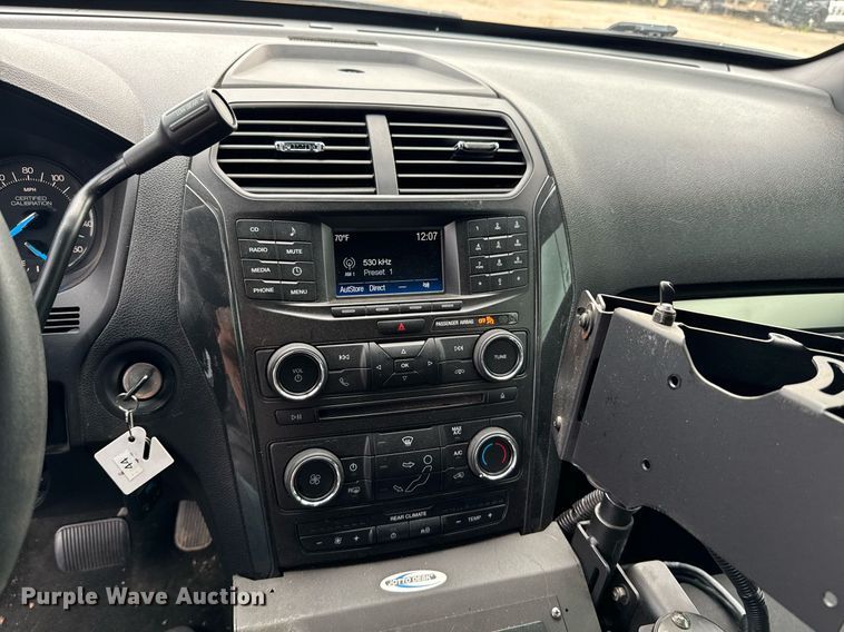 image for item DU9831 2018 Ford Explorer Police Interceptor SUV