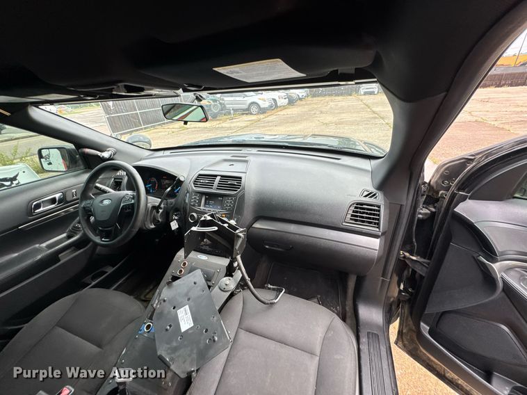 image for item DU9831 2018 Ford Explorer Police Interceptor SUV