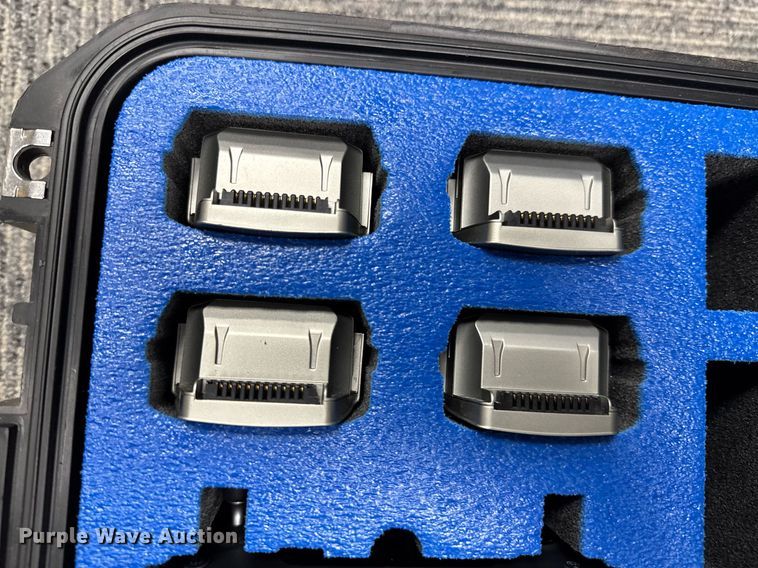 image for item DU9832 (2) DJI Mavic Pro Platinum M1X drones