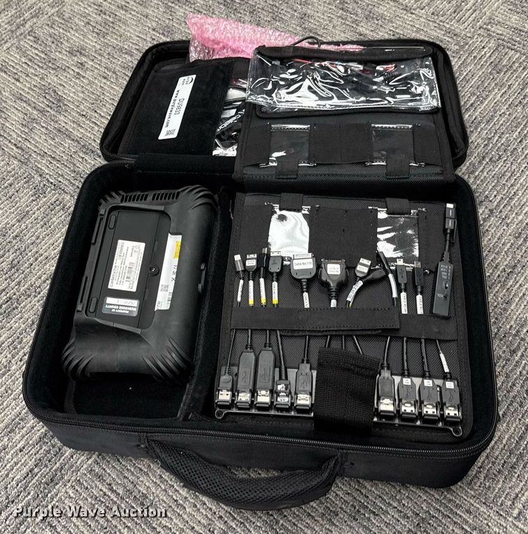 image for item DU9833 Cellebrite universal forensics extraction device