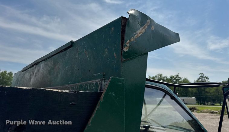 image for item DV4146 1990 Chevrolet C7 dump truck