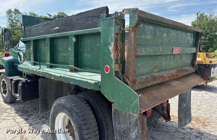 image for item DV4146 1990 Chevrolet C7 dump truck