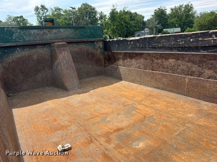 image for item DV4146 1990 Chevrolet C7 dump truck