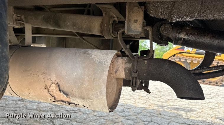 image for item DV4146 1990 Chevrolet C7 dump truck