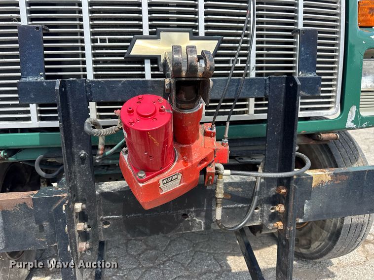 image for item DV4146 1990 Chevrolet C7 dump truck