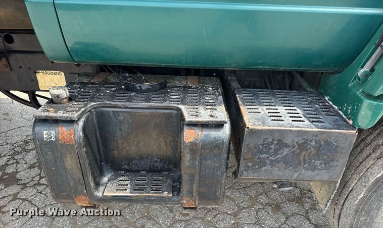 image for item DV4146 1990 Chevrolet C7 dump truck