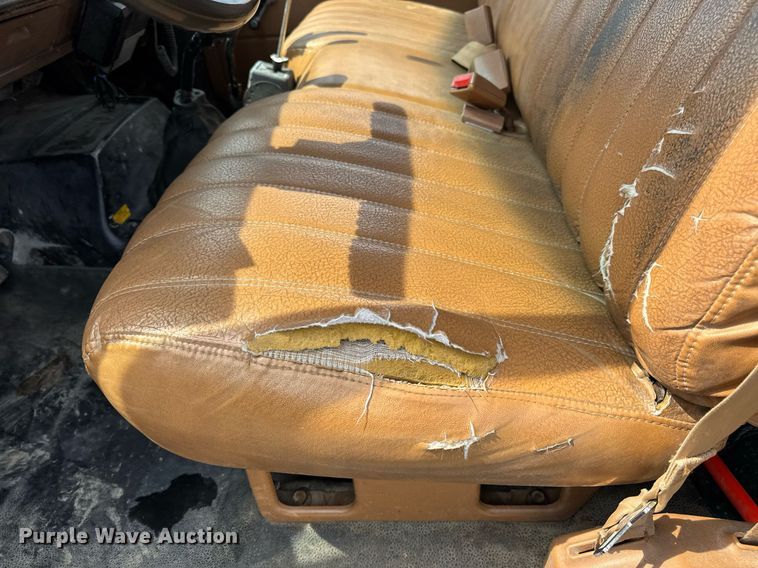 image for item DV4146 1990 Chevrolet C7 dump truck