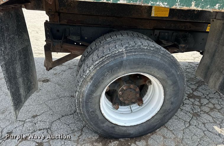 image for item DV4146 1990 Chevrolet C7 dump truck