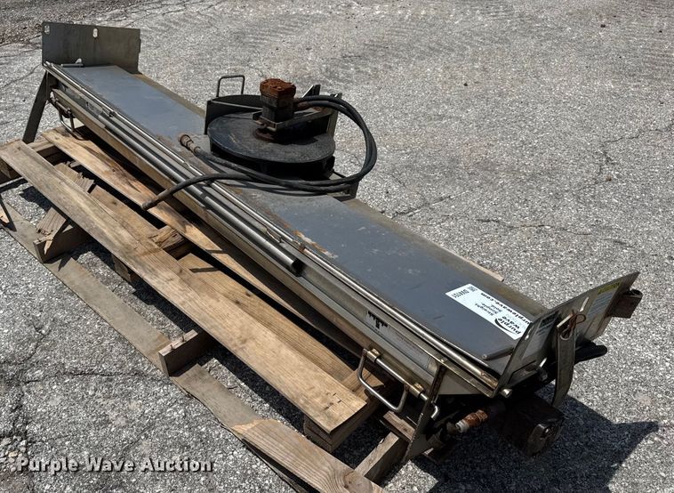 image for item DV4151 Tailgate spreader