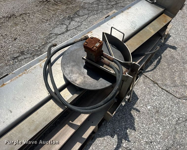 image for item DV4151 Tailgate spreader