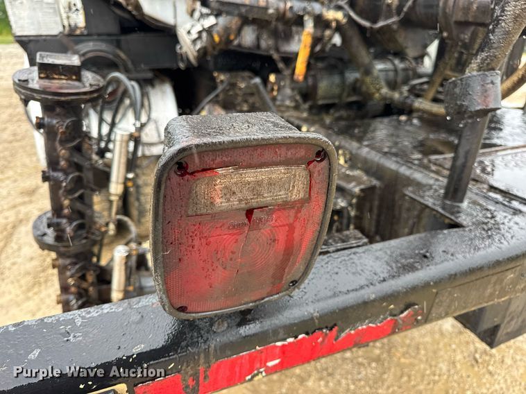 image for item DV4185 2005 Chevrolet C7500 oil distributor truck