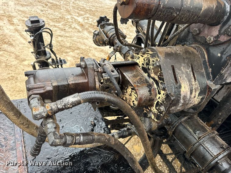 image for item DV4185 2005 Chevrolet C7500 oil distributor truck