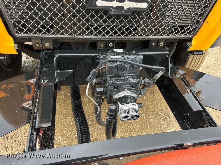 image for item DV4185 2005 Chevrolet C7500 oil distributor truck