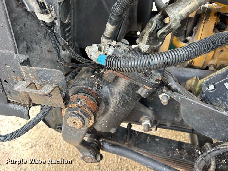 image for item DV4185 2005 Chevrolet C7500 oil distributor truck