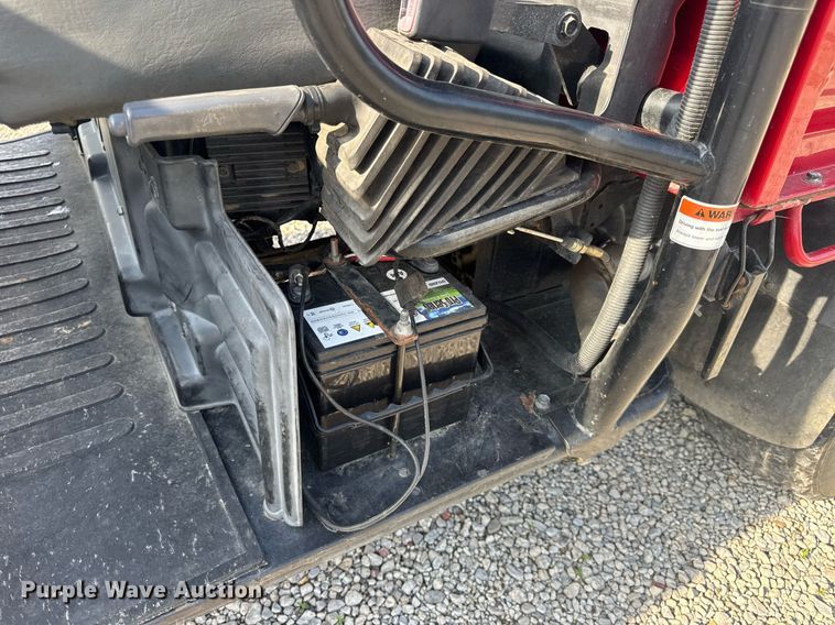 image for item DV4187 2001 Kawasaki KAF620G Mule utility vehicle