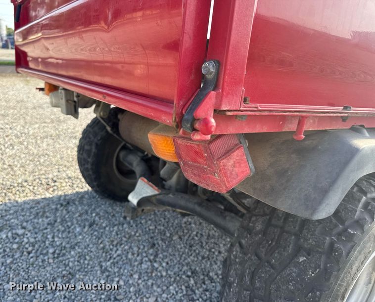 image for item DV4187 2001 Kawasaki KAF620G Mule utility vehicle