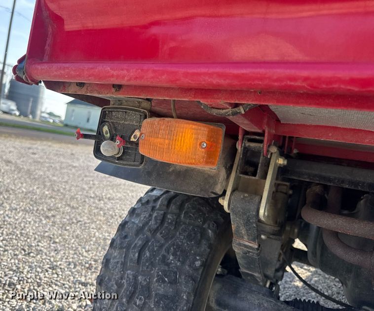 image for item DV4187 2001 Kawasaki KAF620G Mule utility vehicle