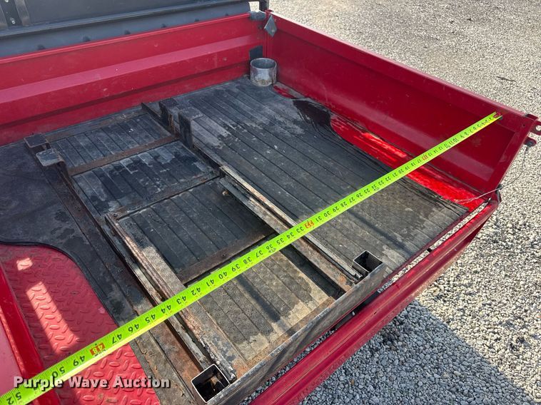 image for item DV4187 2001 Kawasaki KAF620G Mule utility vehicle