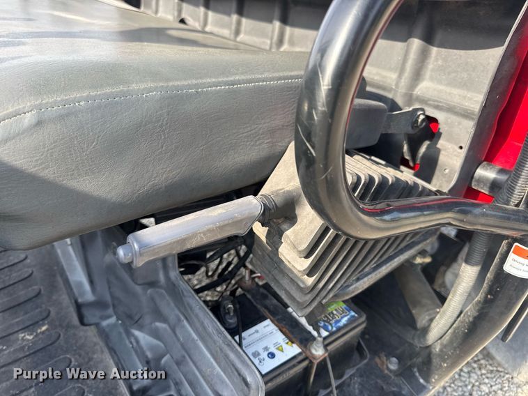 image for item DV4187 2001 Kawasaki KAF620G Mule utility vehicle