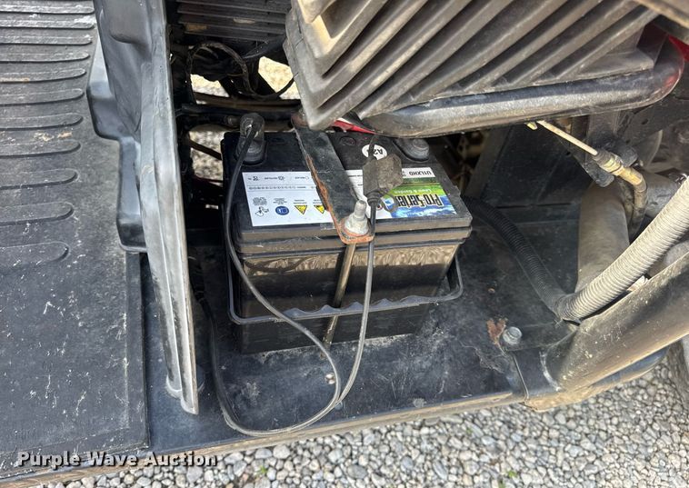 image for item DV4187 2001 Kawasaki KAF620G Mule utility vehicle