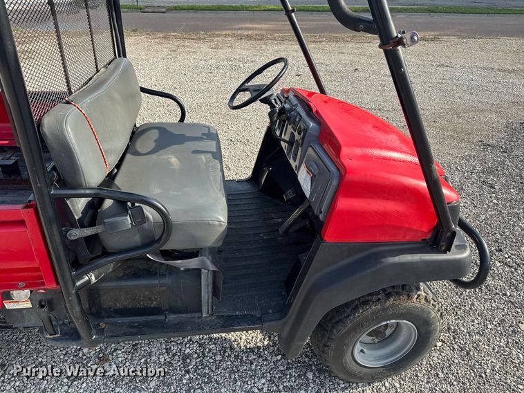 image for item DV4187 2001 Kawasaki KAF620G Mule utility vehicle