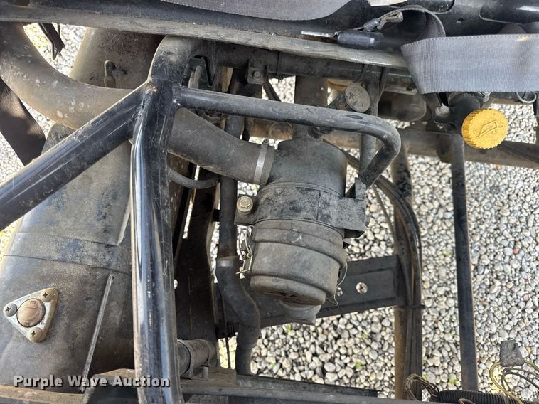 image for item DV4187 2001 Kawasaki KAF620G Mule utility vehicle