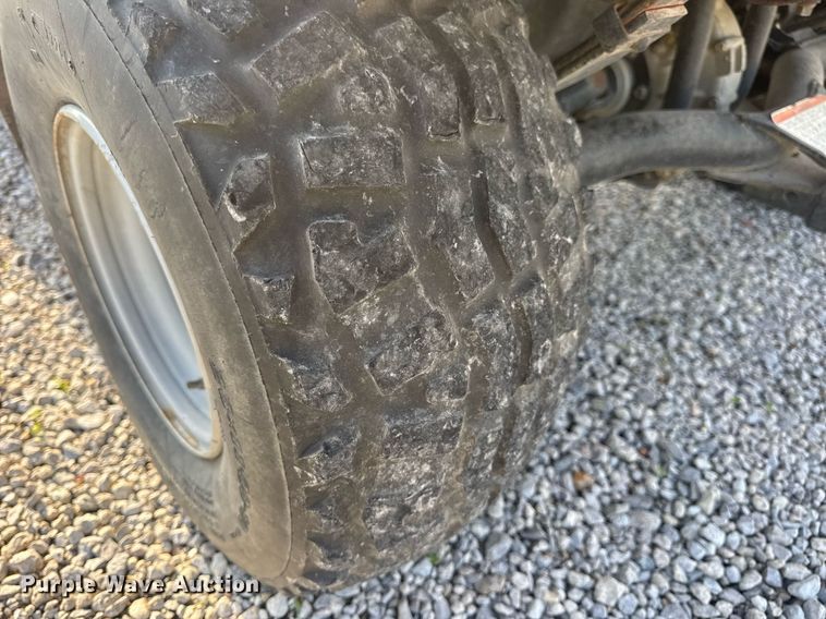 image for item DV4187 2001 Kawasaki KAF620G Mule utility vehicle