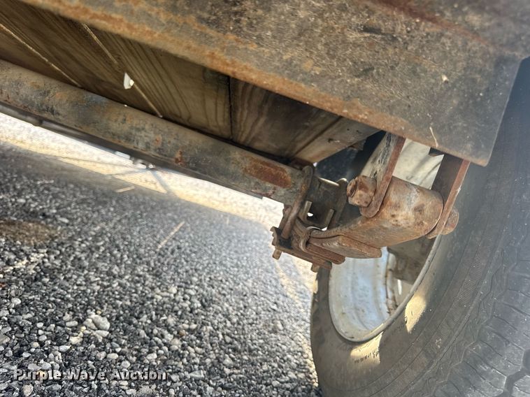 image for item DV4188 2001 Trailerman utility trailer