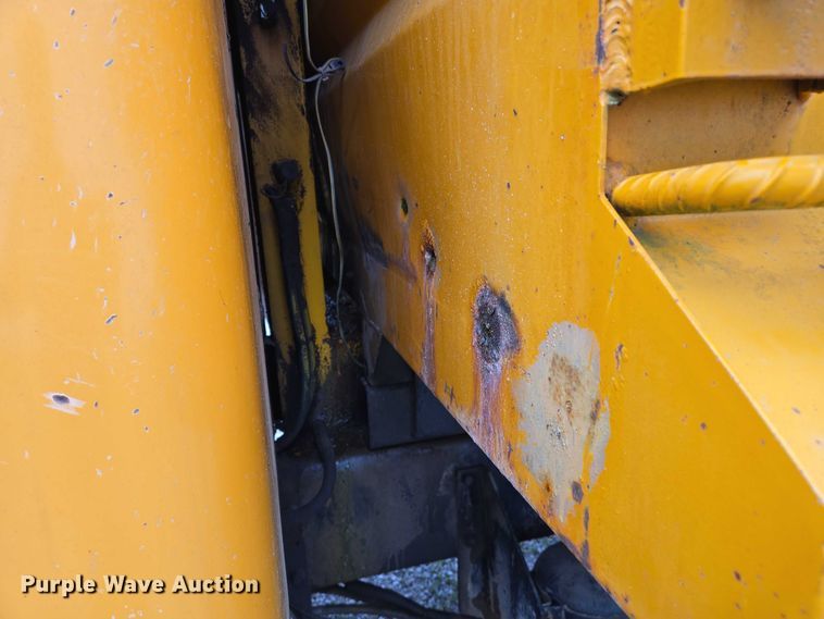 image for item DW7052 1992 International 4900 dump truck