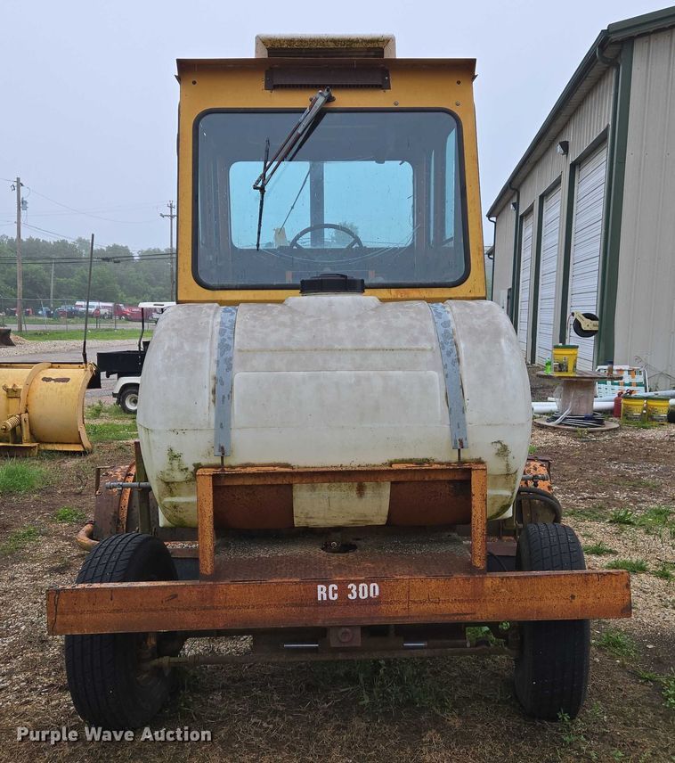 image for item DW7053 Broce Manufacturing RC300 broom