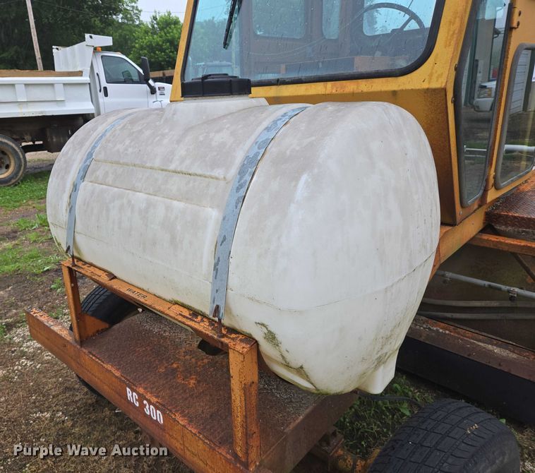 image for item DW7053 Broce Manufacturing RC300 broom